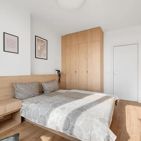 On The Danube, Center, Free Parking Apartamento *