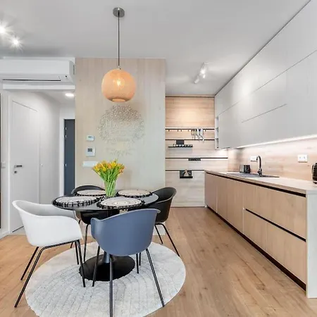 Apartmán On The Danube, Center, Free Parking *