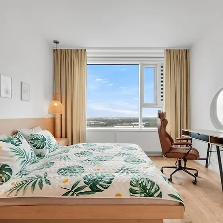 On The Danube, Center, Free Parking Apartamento *