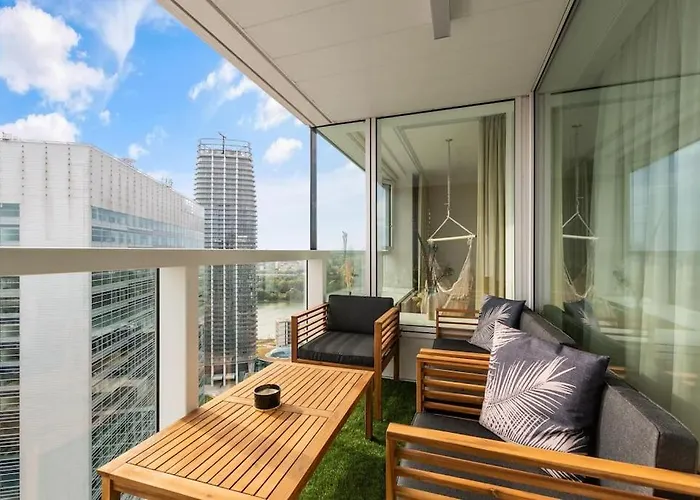 On The Danube, Center, Free Parking Appartement Bratislava