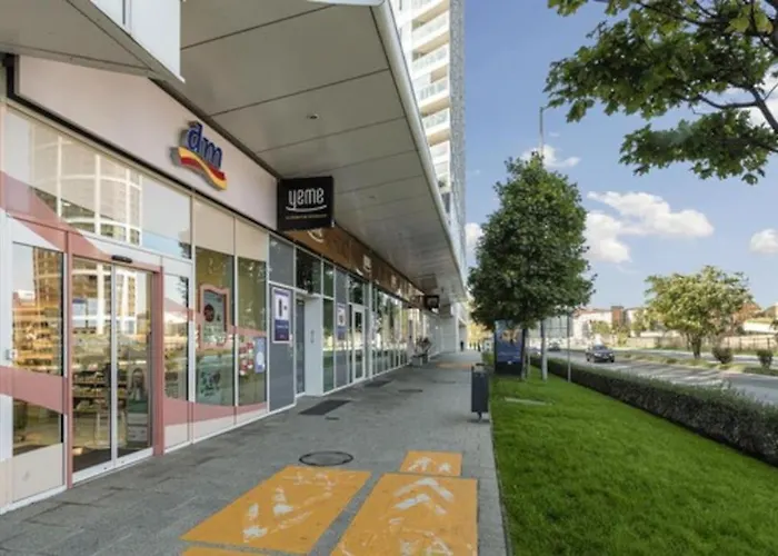 On The Danube, Center, Free Parking Appartement *