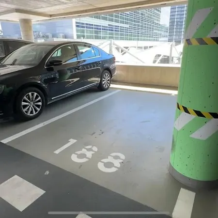 On The Danube, Center, Free Parking Appartement